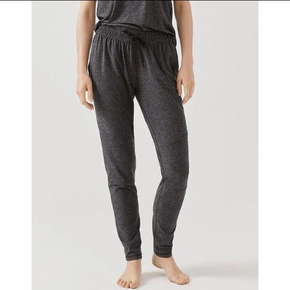 Outdoor Voices CloudKnit Sweatpant in Charcoal Atheisure Lounging za. - Picture 5 of 16